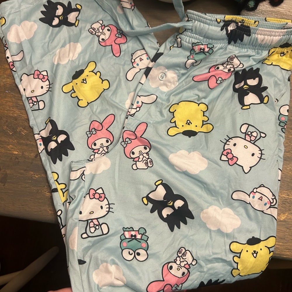 Hello Kitty Bundle - Picture 3 of 13